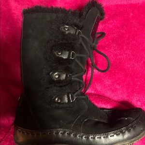 Women’s North Face boots